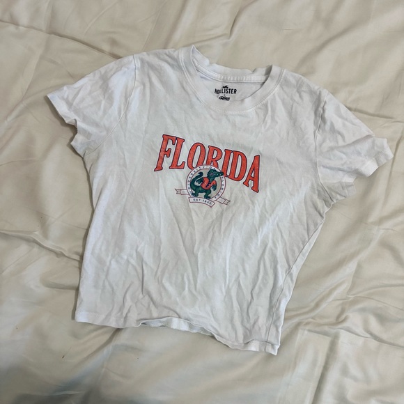 Hollister White Crew Neck T-Shirt - Picture 2 of 5